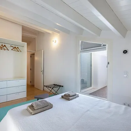 Olinda House * 奥德赛克斯
